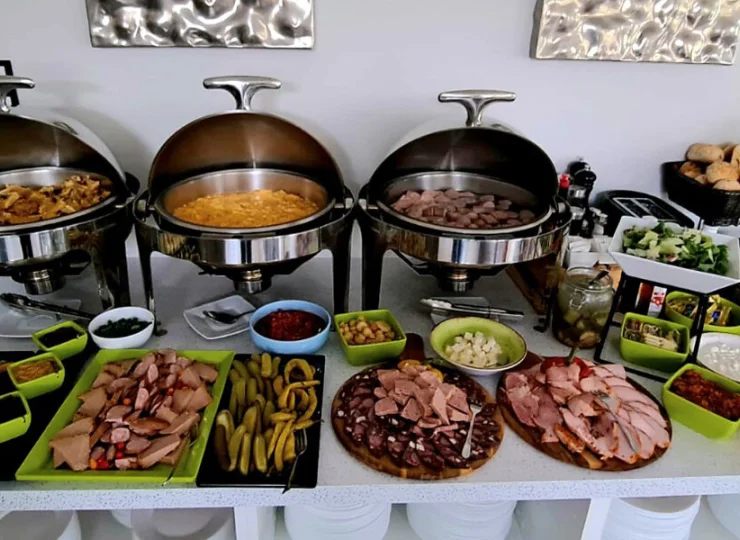 To tutaj codziennie są serwowane smaczne śniadania