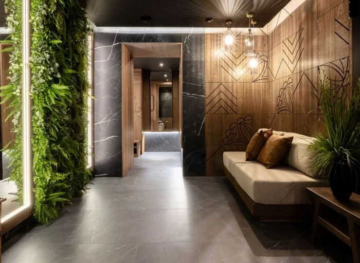 Eleganckie wnętrza strefy wellness dodatkowo koją i relaksują