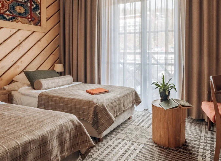 W każdym pokoju jest TV, wifi, lodówka i czajnik