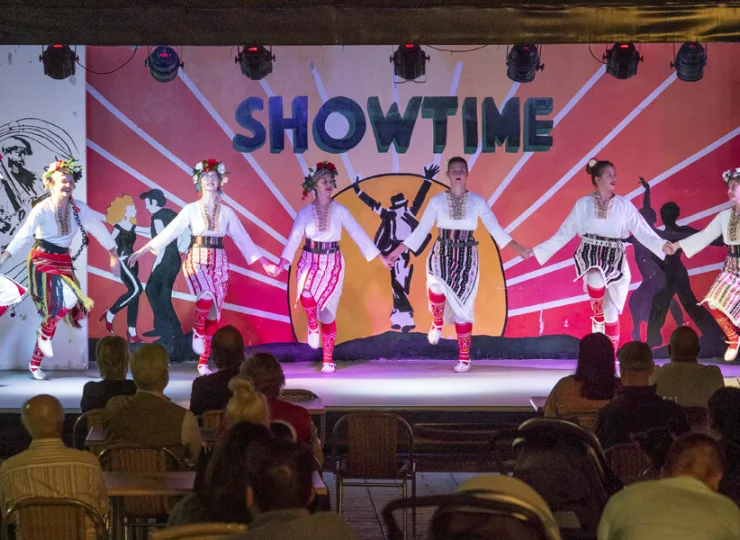 Wieczorem można cieszyć się występami na żywo i ciekawymi pokazami