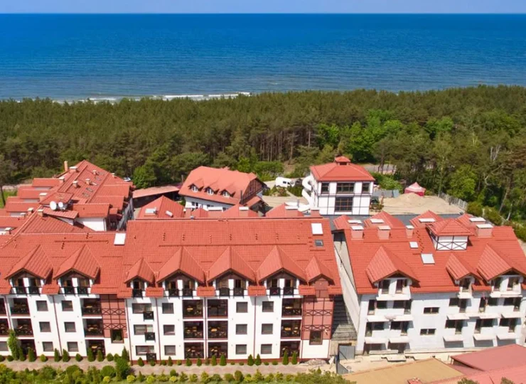 Hotel jest położony bardzo blisko plaży