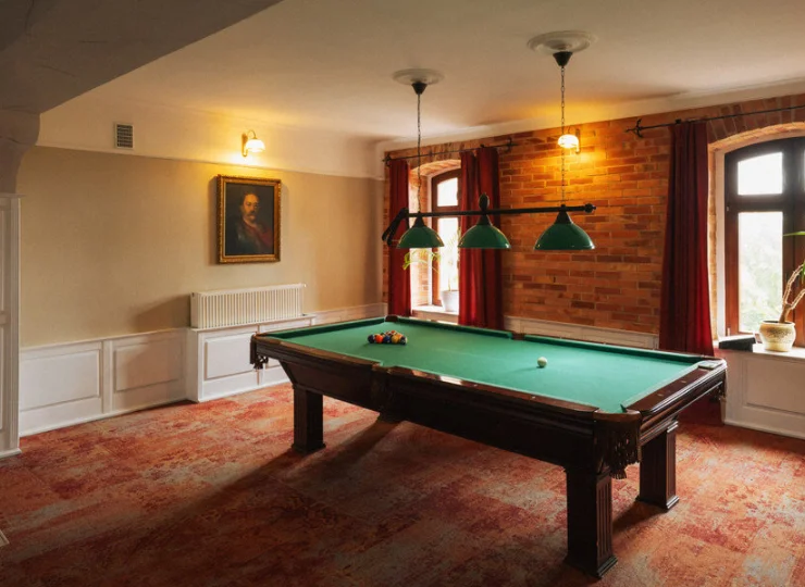 Hotel Zamek Gniew przygotował dla gości stół do bilarda