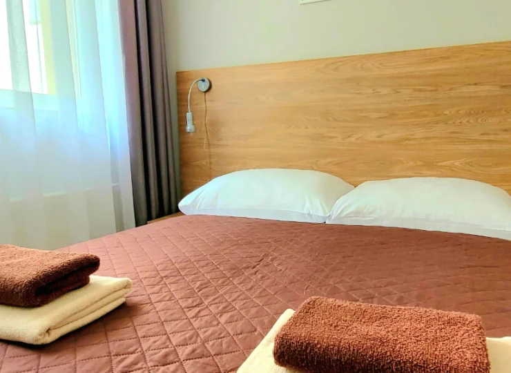 Na gości czekają pokoje 2-os. oraz 2-os. z dostawką