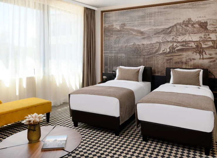 Grand Hotel w Ostrzyhomiu oferuje 131 elegancko urządzonych pokoi