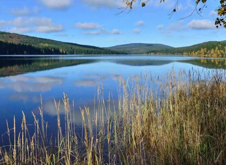 Wody pobliskiej zapory Souš