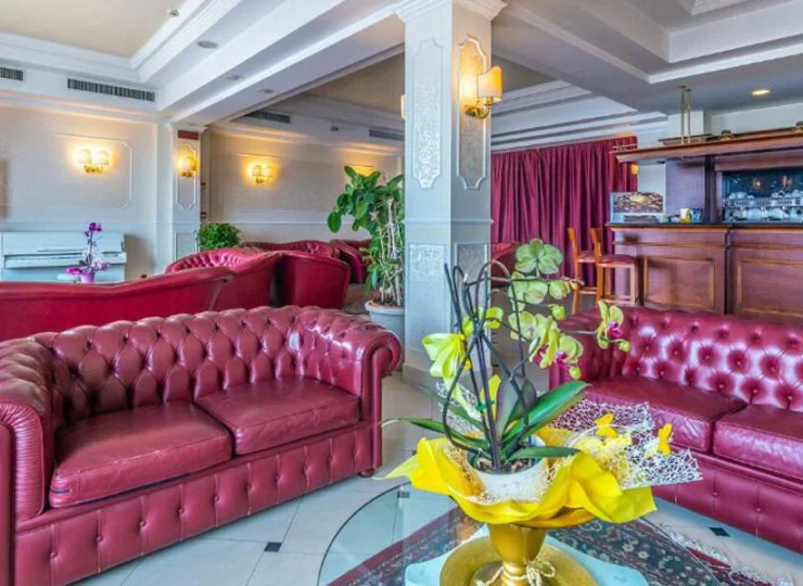 Recepcja hotelu działa całodobowo