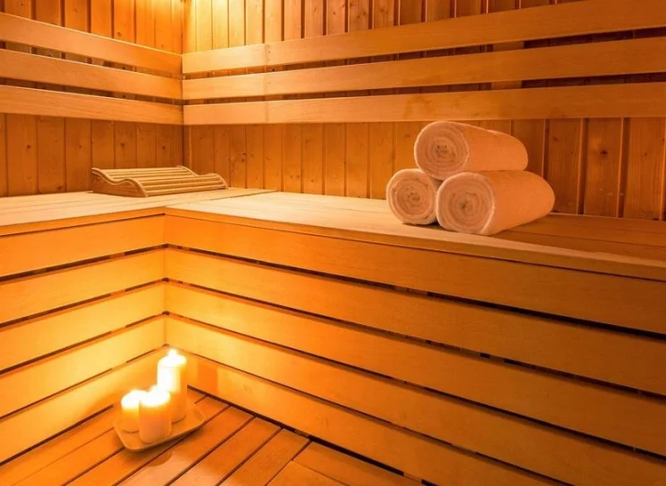 W resorcie jest sauna fińska