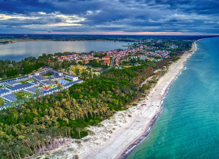 Holiday Park & Resort Mielno znajduje się tuż przy plaży w Unieściu