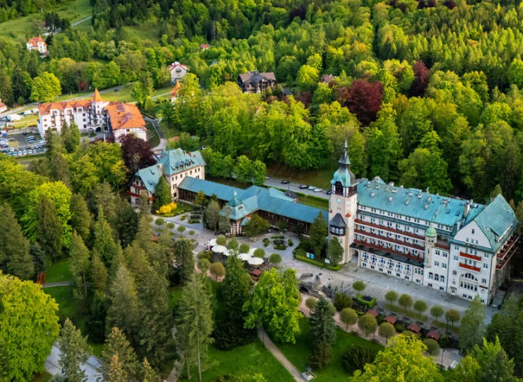 Dom Zdrojowy w Świeradowie jest tylko 5 min spacerem od hotelu