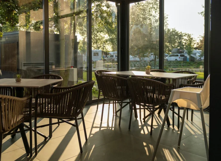 Przeszklenia umilają posiłki