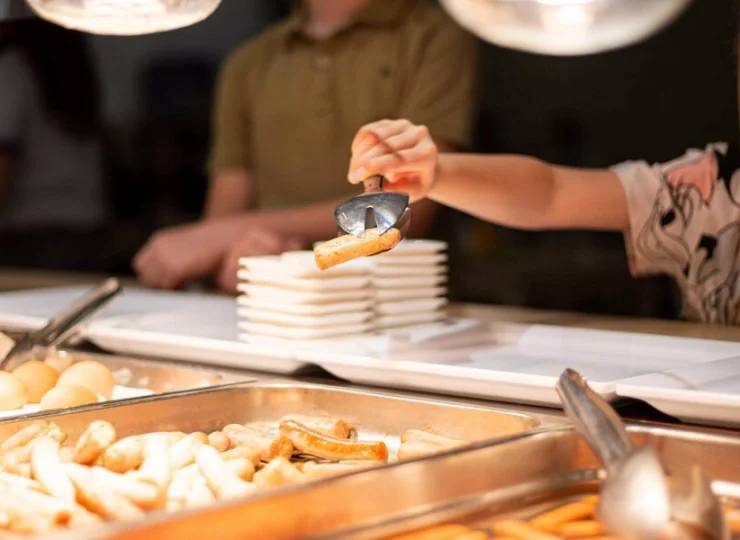 Posiłki w pakiecie są podawane w formie bufetu