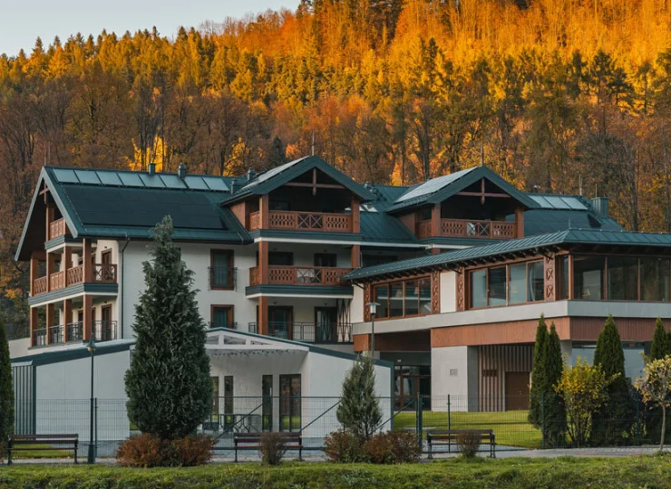 Komfortowy resort mieści się w sercu pienińskiego uzdrowiska