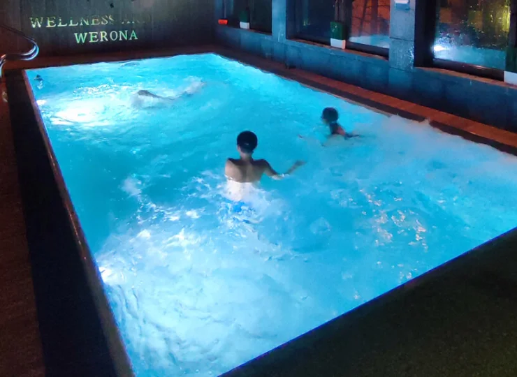 To hotel z basenem w Dusznikach-Zdroju