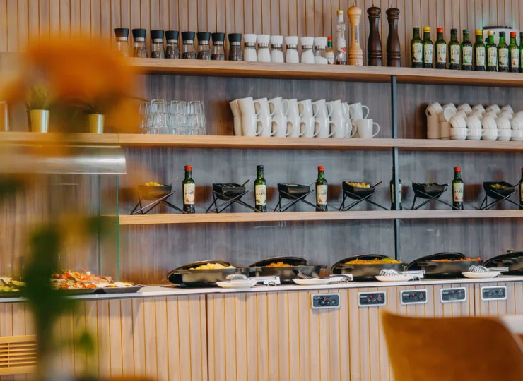 Restauracja jest zlokalizowana w budynku przy ul. Kilińskiego 10C