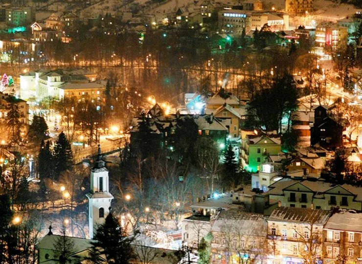 Krynica-Zdrój zamienia się zimą w bajkową krainę