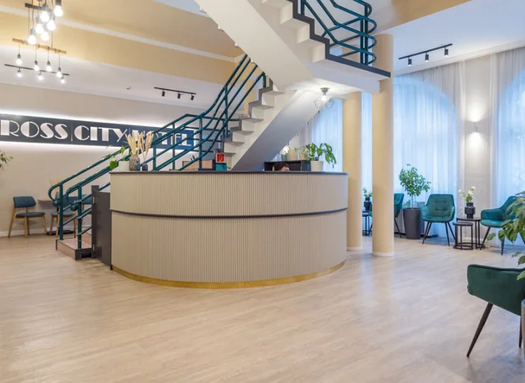Recepcja Hotelu Baross działa całodobowo