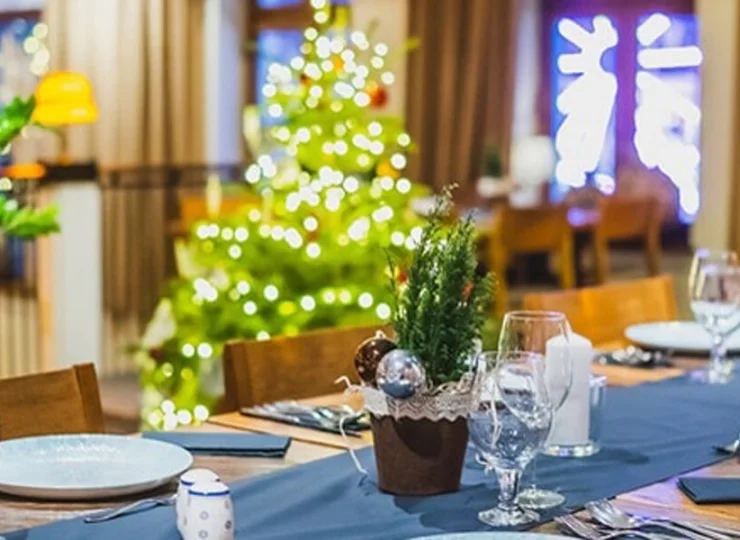 Bristol Tradition & Luxury zaprasza na święta Bożego Narodzenia w Rzeszowie