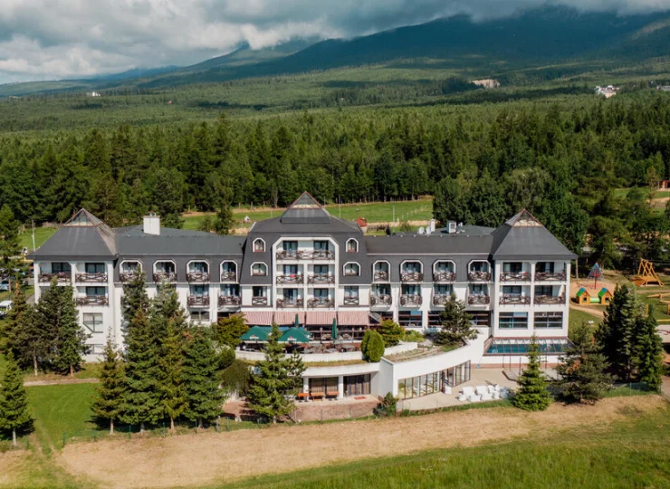 Hotel jest położony w miejscowości Gierlachów koło Wysokich Tatr