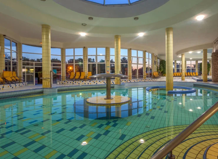 Hotel Thermalpark to odnowiony hotel z dostępem do kompleksu basenów termalnych