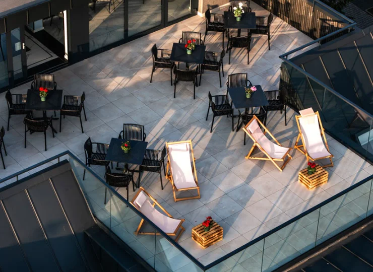Aparthotel posiada bardzo przyjemny taras z widokiem na Tatry