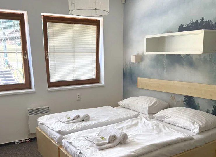 Pokoje mają widok na góry