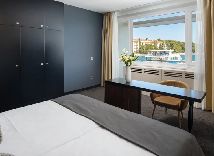 Sypialnia apartamentu 2+2