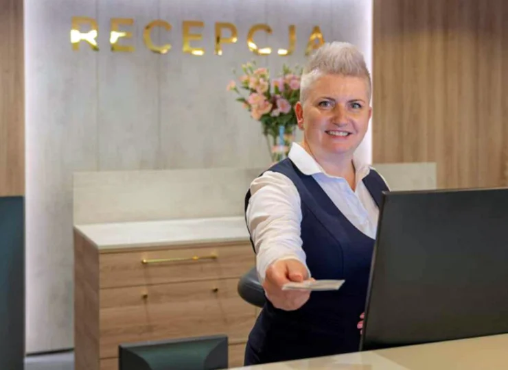 Recepcja Hotelu Stok pracuje całodobowo