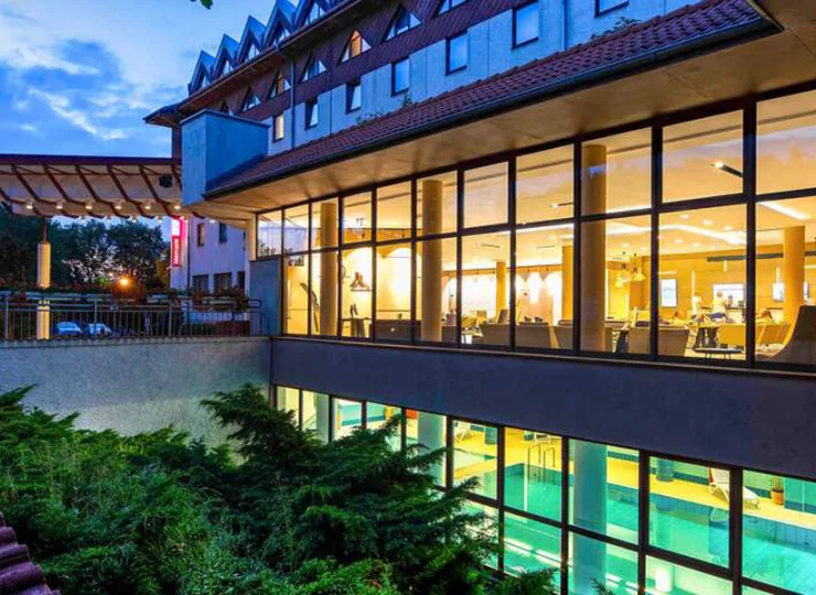Mercure Jelenia Góra *** to nowoczesny hotel z basenem w Jeleniej Górze