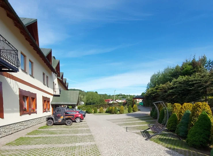 Obiekt posiada własny parking