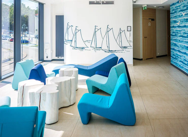 Lobby hotelu jest nowoczesne i przyjazne