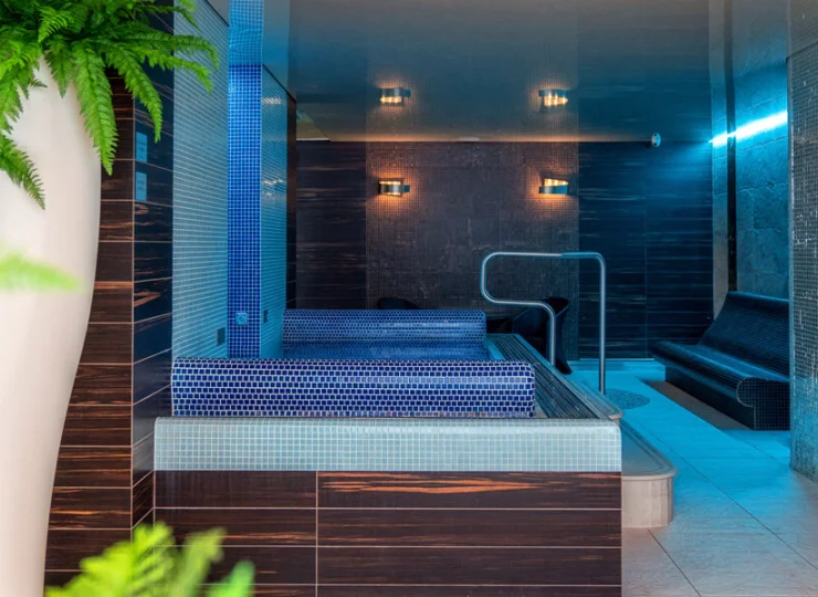 Hotel posiada nowoczesne zaplecze basenowo-saunowe