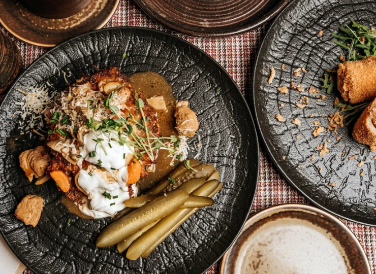 Tutejsza kuchnia jest oparta o lokalne receptury