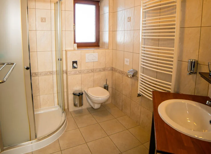 Łazienka pokoju superior 2+2