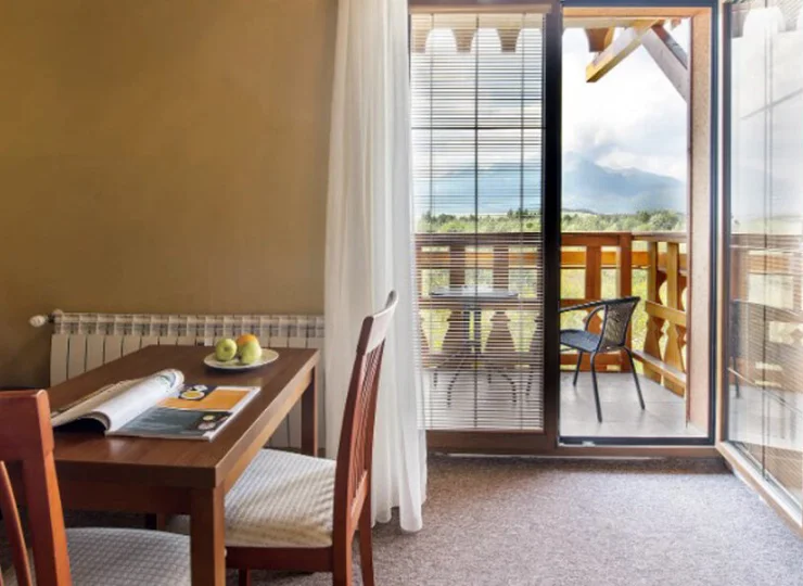 Z niektórych apartamentów rozpościera się widok na Tatry
