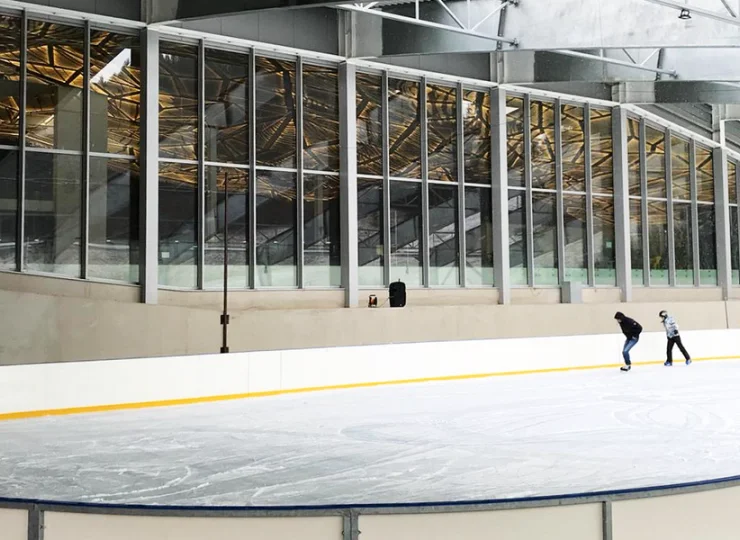 W zimie można pojeździć na łyżwach