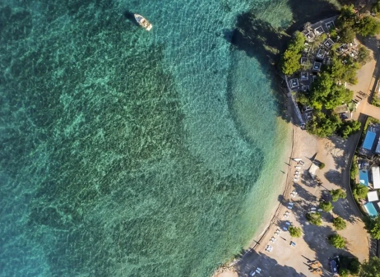Aminess Atea to noclegi przy plaży w Chorwacji