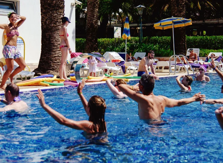 Zespół animatorów codziennie tworzy program rozrywkowy dla gości