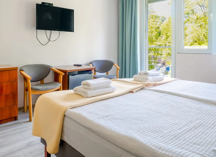  Można się tu zatrzymać w odświeżonym pokoju 2-osobowym