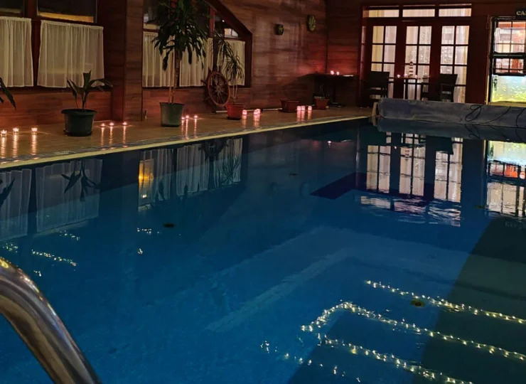 Strefa basenowa pozwala na relaks niezależnie od pory roku