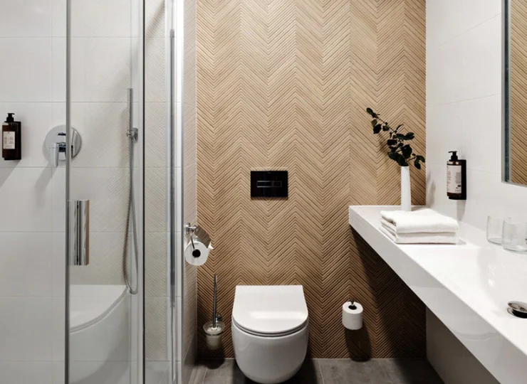 Każdy pokój posiada prywatną łazienkę z prysznicem oraz suszarką