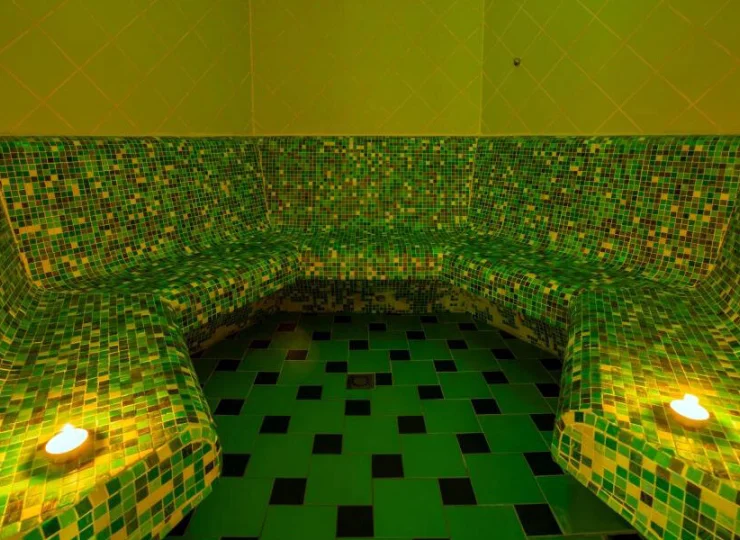 Łaźnia parowa w hotelowej strefie wellness