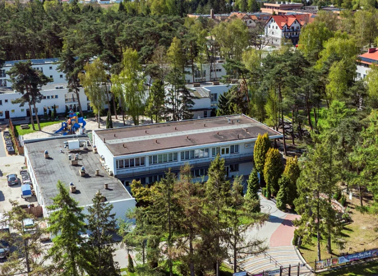Diuna Łeba to ośrodek otoczony zielenią
