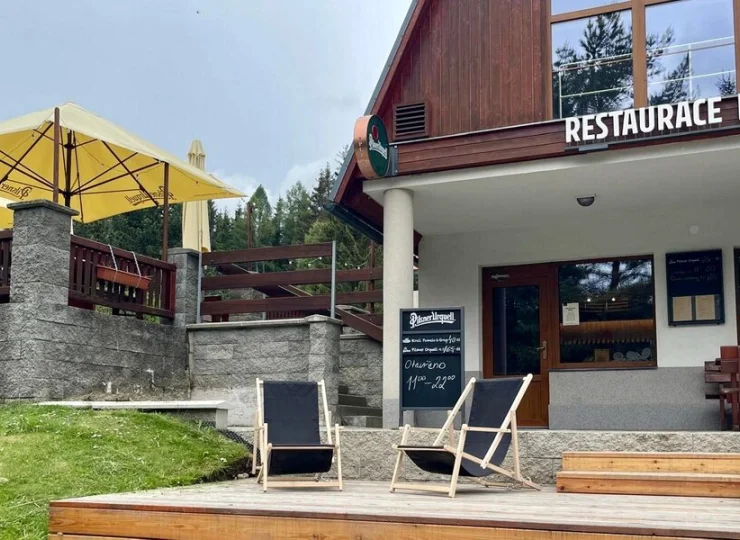 Wejście do restauracji