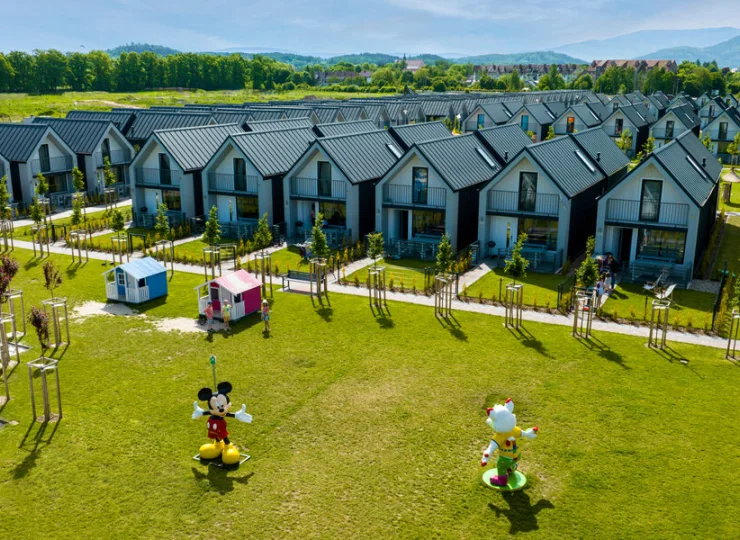 To kompleks nowych dwupoziomowych domków