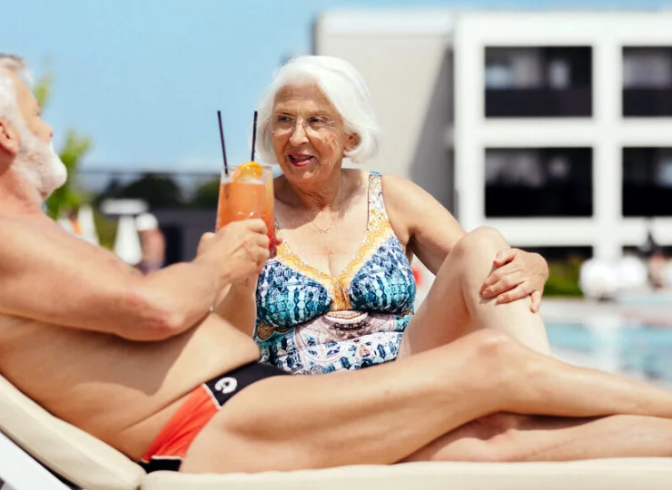 Po kąpieli czeka relaks na leżakach