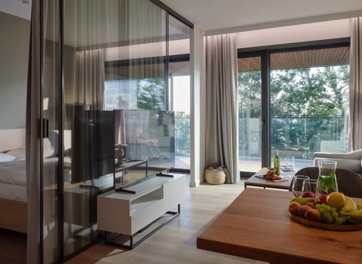 Junior Suite jest w opcji z widokiem na morze albo na las