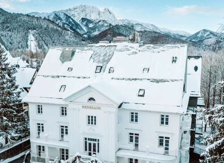 Renesans Residence Zakopane jest imponująco położony