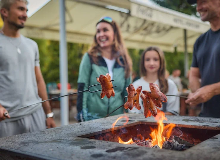 W hotelu istnieje możliwość zakupienia zestawu do grillowania