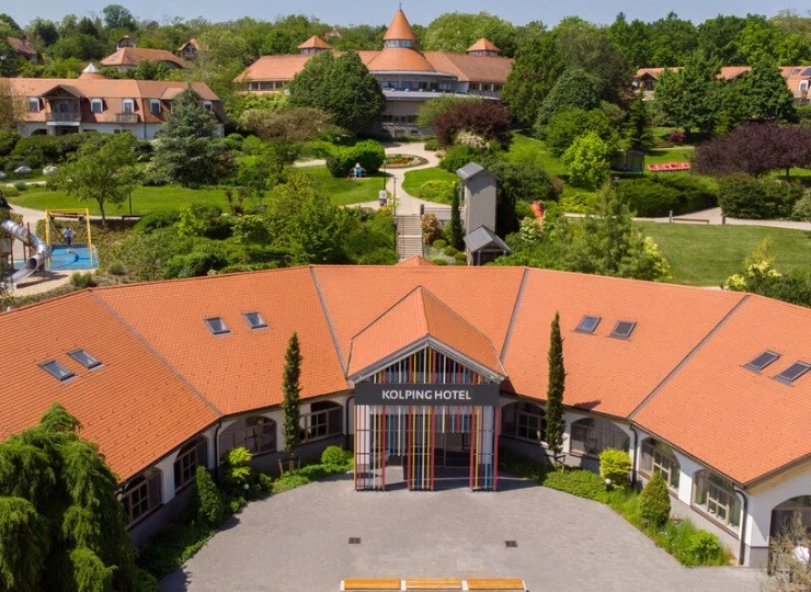 Kolping Family Resort to hotel nad Balatonem