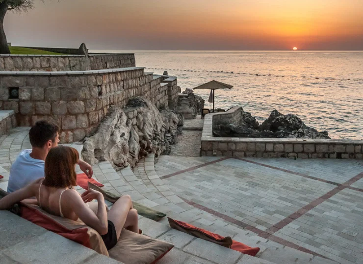 Ruza Vjetrova to znakomity hotel do wypoczynku w Czarnogórze, nad Adriatykiem